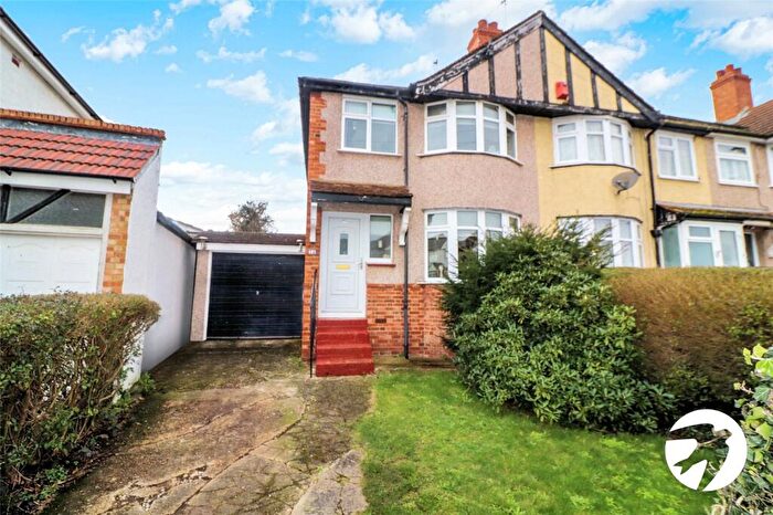 3 Bedroom End Of Terrace House For Sale In Collindale Avenue, Northumberland Heath, Kent, DA8