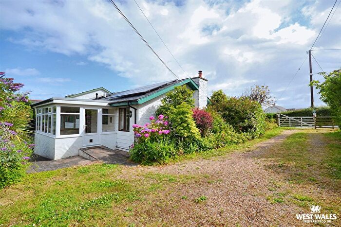 4 Bedroom Detached House For Sale In Tresaith Rd, Aberporth, SA43