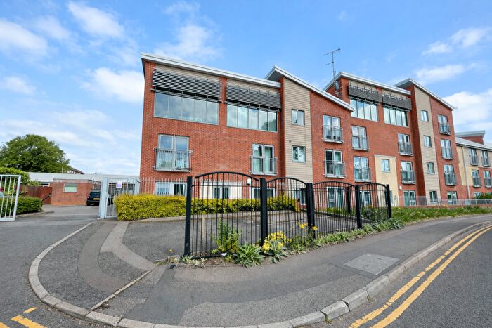 3 Bedroom Flat For Sale In Mandara Point, Drapers Fields, Coventry, CV1