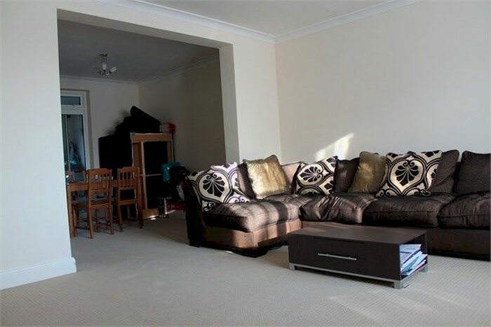 3 Bedroom End Of Terrace House To Rent In Hampden Road, Harrow, HA3