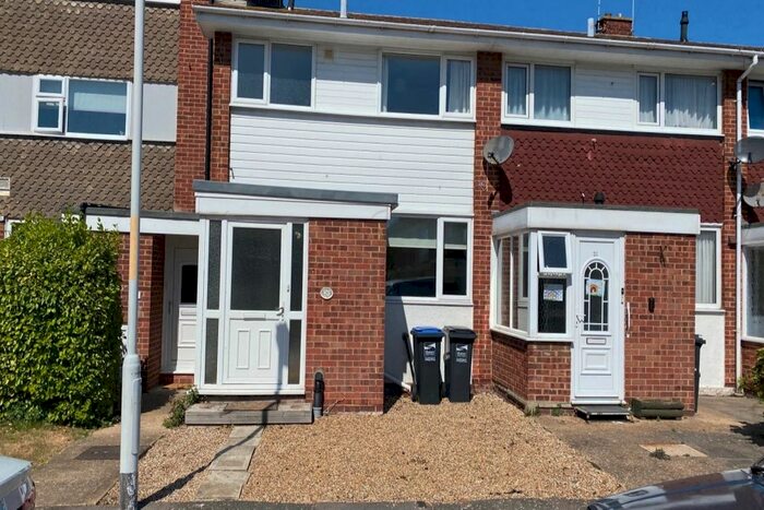 2 Bedroom Terraced House To Rent In Magdalen Court, Broadstairs, Kent, CT10