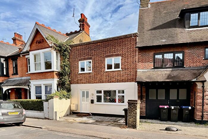 2 Bedroom House To Rent In Avenue Road, Westcliff-on-Sea, SS0