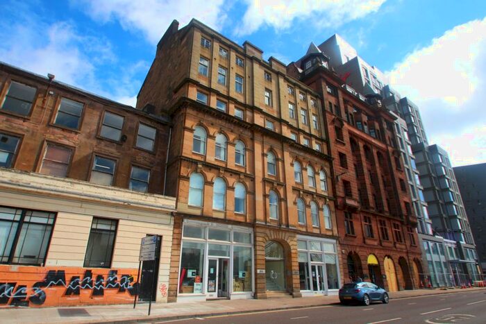 3 Bedroom Apartment To Rent In Clyde Street, Glasgow, G1