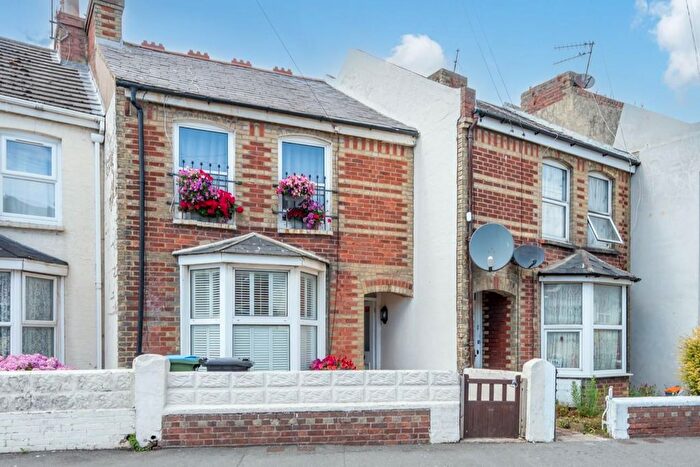 1 Bedroom Flat For Sale In Crescent Road, Bognor Regis, PO21