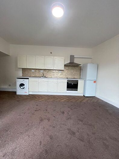 1 Bedroom Terraced House To Rent In Moorcroft Drive, Bradford, BD4