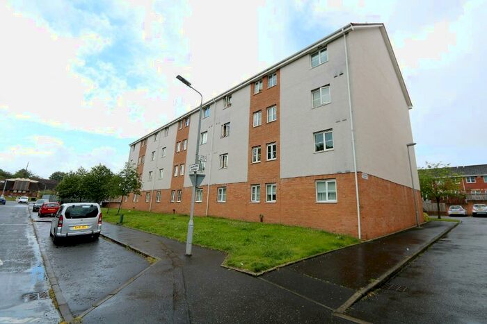 2 Bedroom Flat To Rent In Glenmore Place, Glasgow, G42