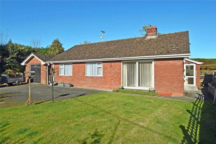 3 Bedroom Bungalow To Rent In Crossgates, Llandrindod Wells, Powys, LD1