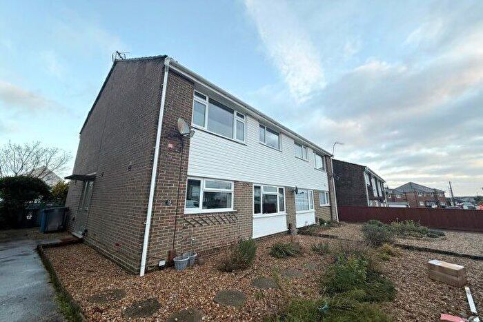 1 Bedroom Flat To Rent In Dawkins Road, Poole, BH15