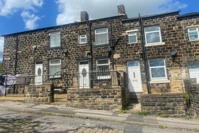 4 Bedroom Terraced House To Rent In Poplar Terrace, Keighley BD21