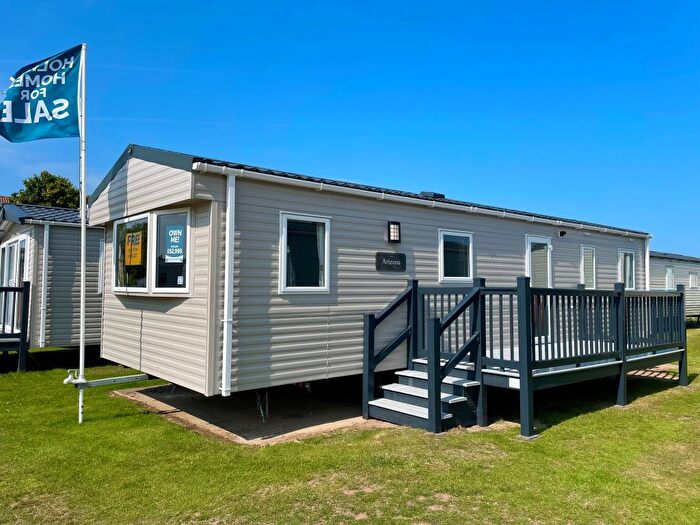 3 Bedroom Park Home For Sale In Corton, NR32