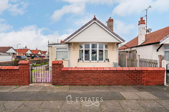 3 Bedroom Detached Bungalow For Sale In Molineaux Road, Rhyl, LL18