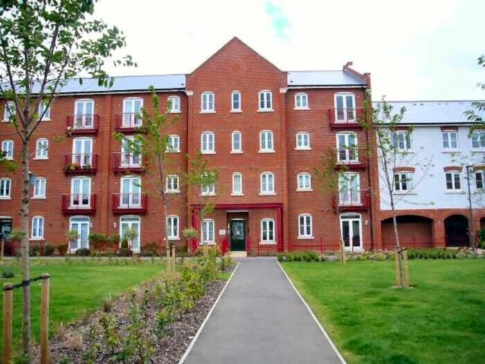 2 Bedroom Apartment To Rent In Barnshaw House, Coxhill Way, HP21