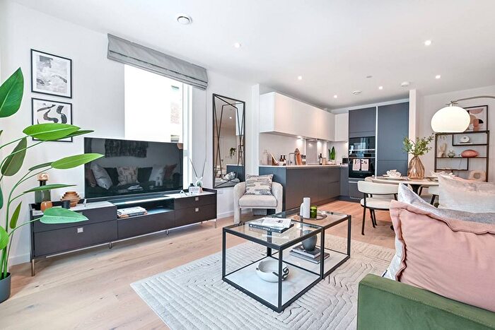 2 Bedroom Flat For Sale In Verdica, Camden, NW1