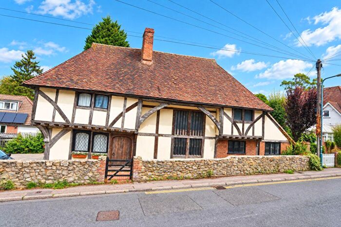 4 Bedroom Character Property For Sale In Bearsted, Maidstone, ME14