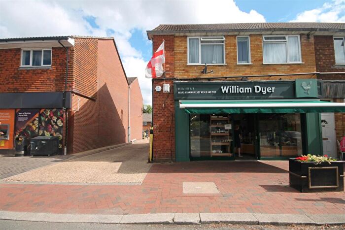 2 Bedroom Maisonette To Rent In Cobham Road, Fetcham, KT22