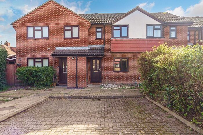 2 Bedroom Terraced House For Sale In Pembury Avenue, Worcester Park, KT4