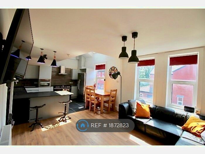 7 Bedroom Terraced House To Rent In Balmoral Rd, Manchester, M14