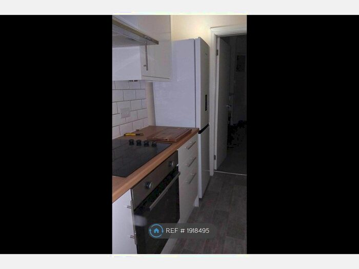 Studio To Rent In Windsor Road, Levenshulme, Manchester, M19