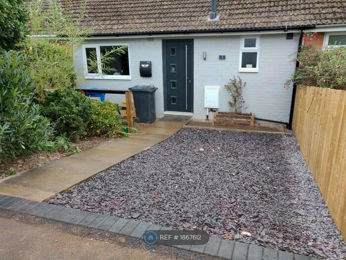 1 Bedroom Bungalow To Rent In Mardale Court, Chesterfield, S41