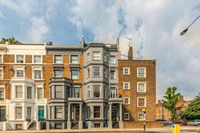 2 Bedroom Flat To Rent In Ladbroke Grove, Notting Hill, London, W10