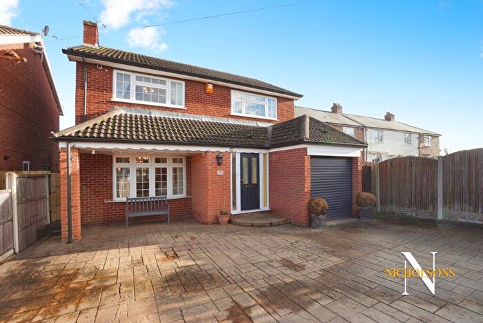 4 Bedroom Detached House For Sale In Large Family Home In The Heart Of Ordsall On Ollerton Road, DN22