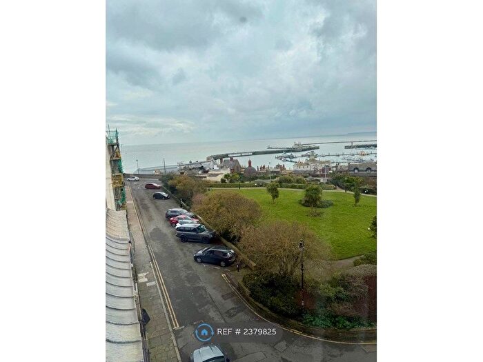 2 Bedroom Flat To Rent In Albion Place, Ramsgate, CT11