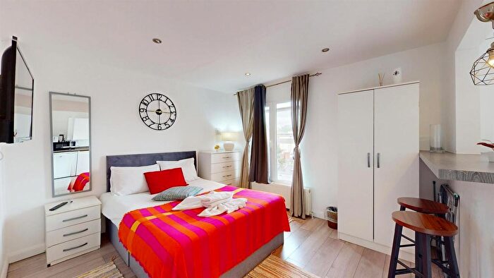 Studio To Rent In Hogarth Road, Earls Court, SW5