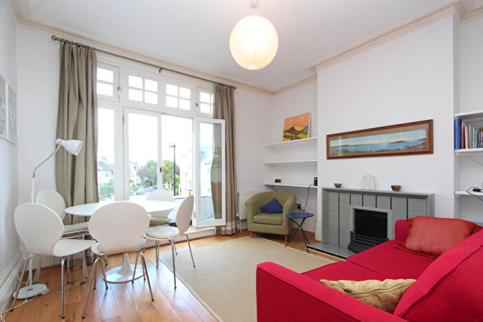 1 Bedroom Apartment To Rent In Muswell Road, Muswell Hill, London, N10