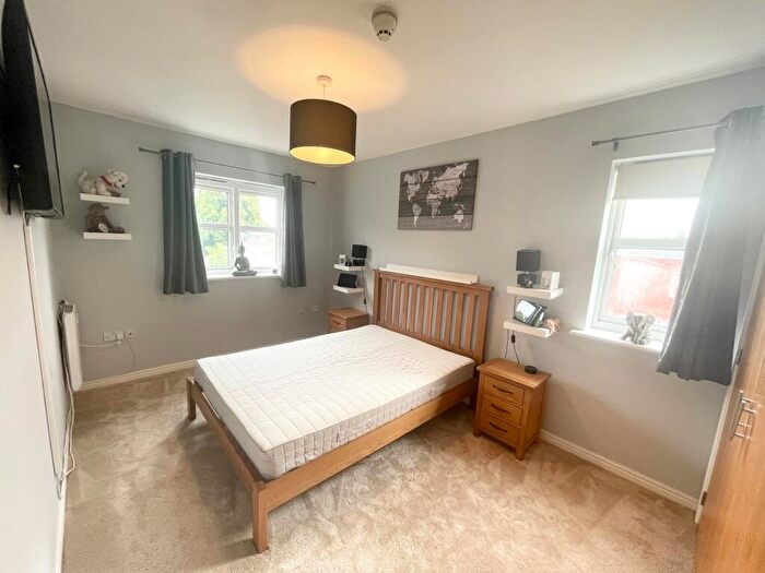 2 Bedroom Apartment To Rent In Serif Close, Carrington Point, NG5