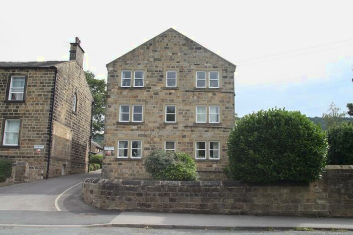2 Bedroom Flat To Rent In Ilkley Road, Otley, Leeds, LS21
