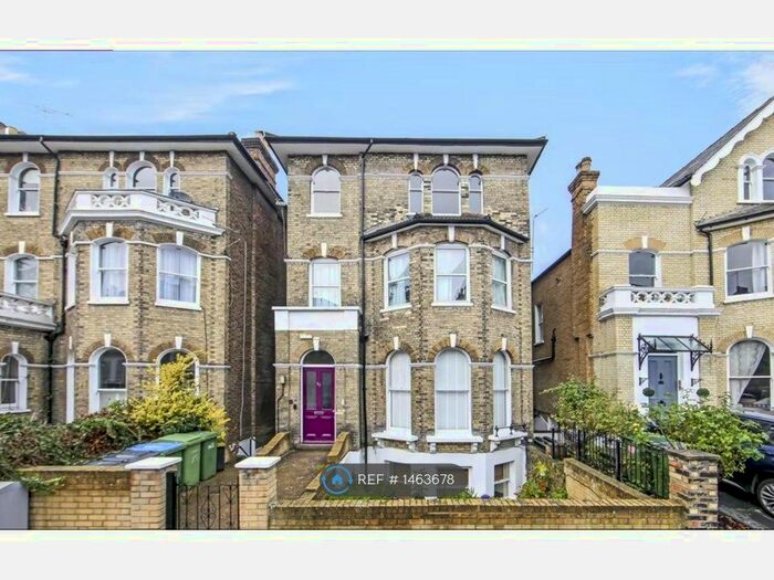 2 Bedroom Flat To Rent In Bennett Park, London, SE3
