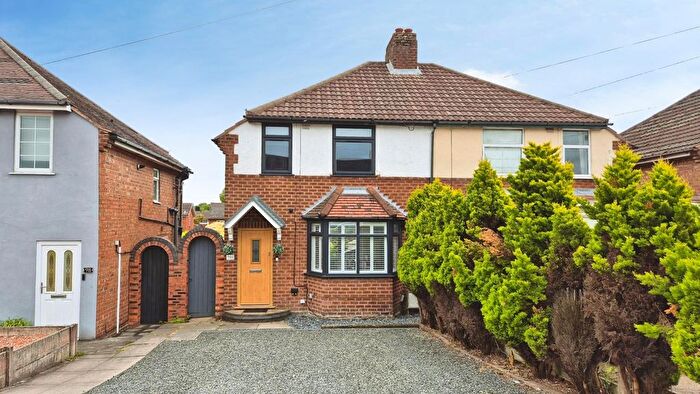 3 Bedroom Semi-Detached House For Sale In Rugeley Road, Chase Terrace, Burntwood, WS7