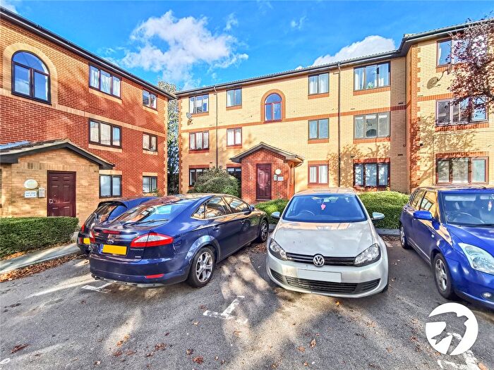 1 Bedroom Flat To Rent In Churchill Close, Dartford, Kent, DA1