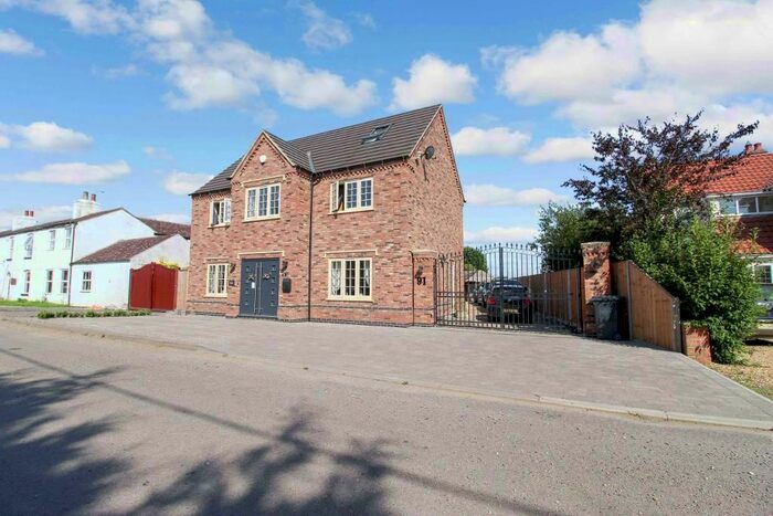 5 Bedroom Detached House For Sale In Broadgate, Whaplode Drove, Spalding, Lincolnshire, PE12