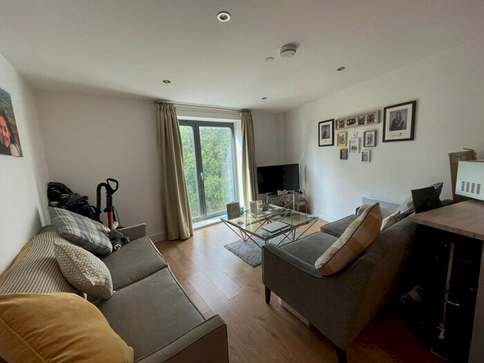 Studio To Rent In Leyland House, Mabgate, Leeds, LS9