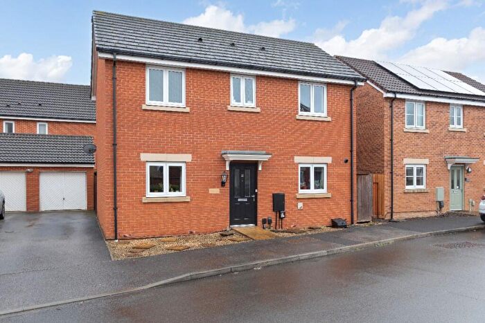 3 Bedroom Detached House For Sale In Soprano Way, Castlemead, BA14