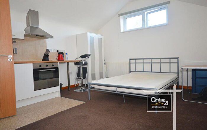 Studio To Rent In |Ref: |, Cedar Road, Southampton, SO14