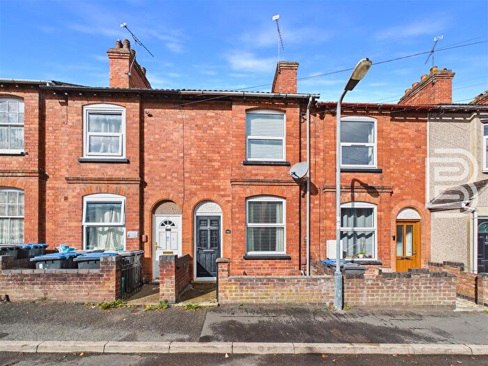 2 Bedroom Terraced House For Sale In New Street, Rugby, CV22