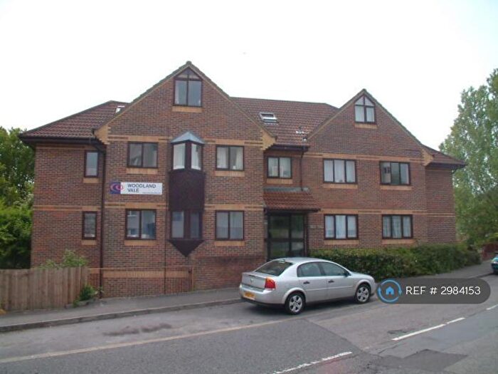 1 Bedroom Flat To Rent In Woodland Vale, Southampton, SO19