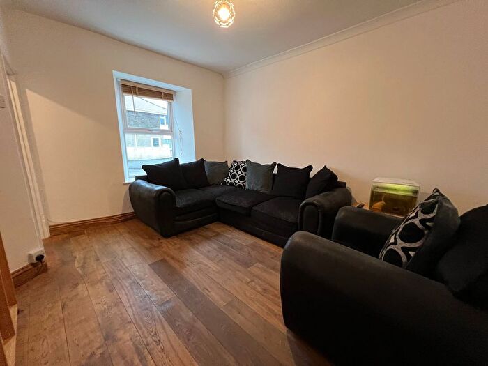 2 Bedroom Cottage For Sale In Tabernacle Street, Aberaeron, SA46