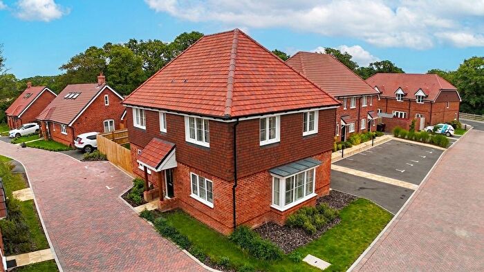 4 Bedroom Detached House For Sale In Poplar Walk, Kirdford, RH14