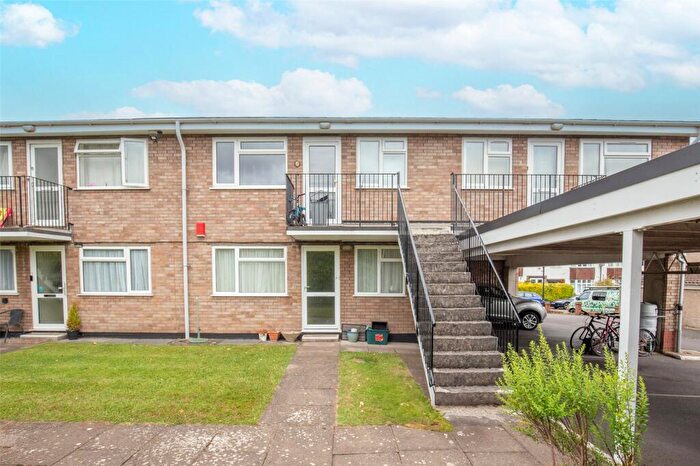 2 Bedroom Apartment For Sale In Fraley Road, Bristol, BS9
