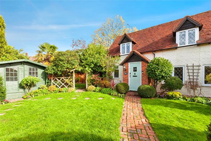 3 Bedroom End Of Terrace House For Sale In Winter Hill Road, Maidenhead, Berkshire, SL6