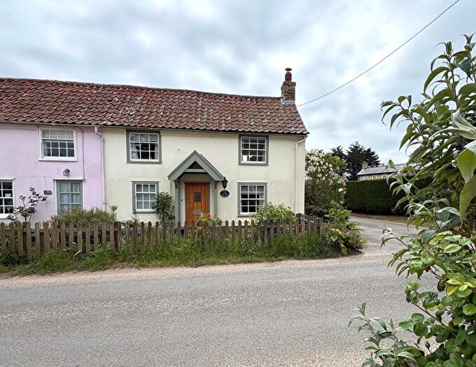 2 Bedroom Semi Detached House For Sale In Mill Road, Friston, IP17