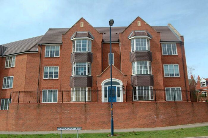 2 Bedroom Flat To Rent In Farnborough Drive, Middlemore, Northants, NN11