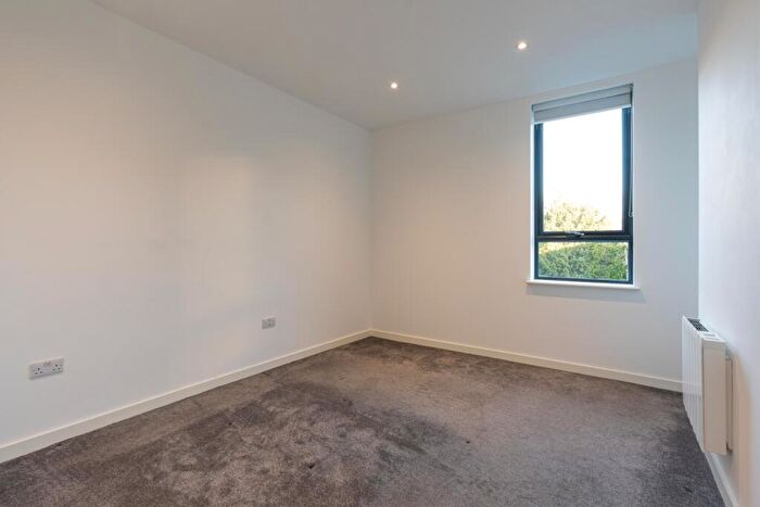 2 Bedroom Apartment To Rent In Thornhill Court, Oxford, OX3