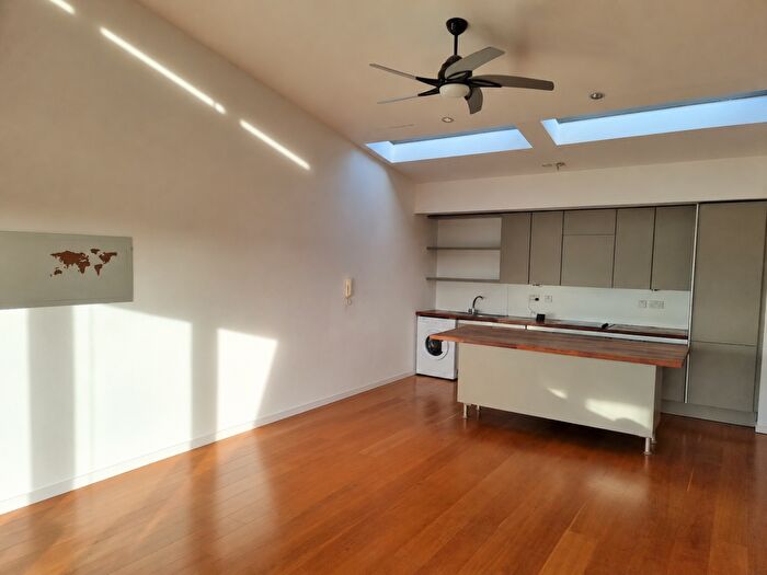 2 Bedroom Apartment To Rent In Cable House, Cheapside, Liverpool, L2