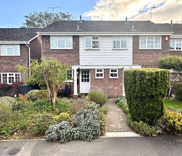 3 Bedroom End Of Terrace House For Sale In Harebell Close, Hartley Wintney, Hook, RG27