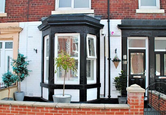 2 Bedroom Flat To Rent In Gladstone Street, Hebburn, NE31