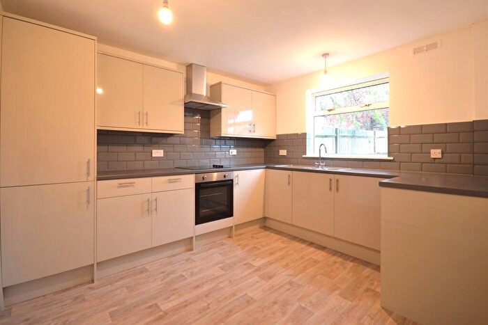 3 Bedroom Terraced House To Rent In Bradshaw Road, Chichester, West Sussex, PO19